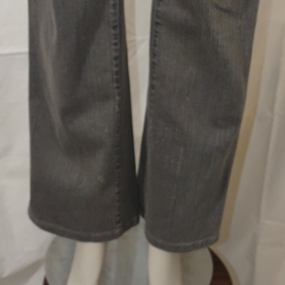 NYDJ ⭐️ Charcoal Gray Embellished Jeans - Picture 7 of 10